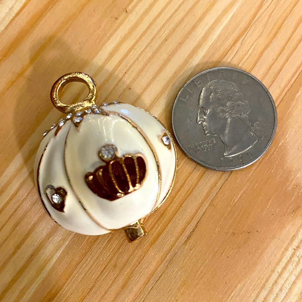 Vintage Cinderella Pumpkin Necklace Charm